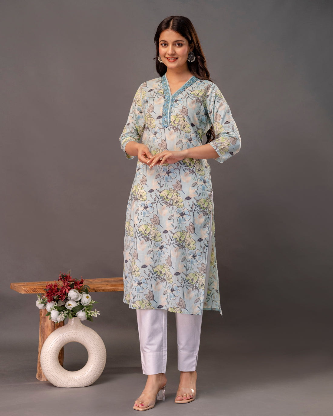 AABHA FLORAL STRAIGHT KURTA