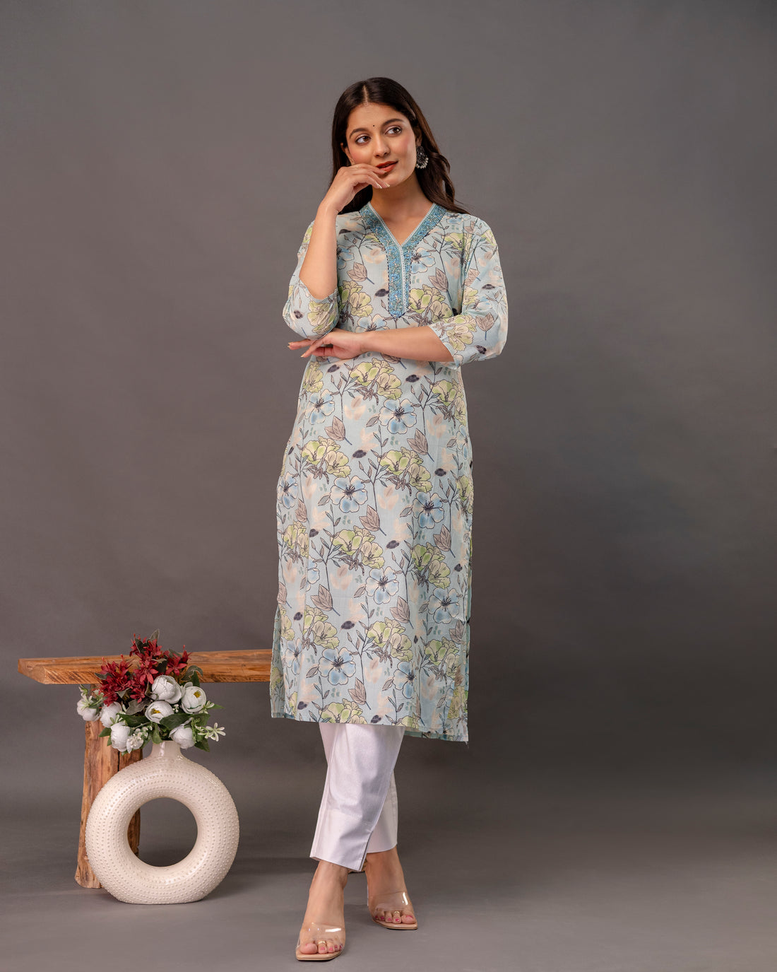 AABHA FLORAL STRAIGHT KURTA