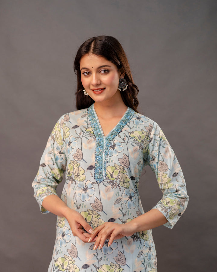 AABHA FLORAL STRAIGHT KURTA