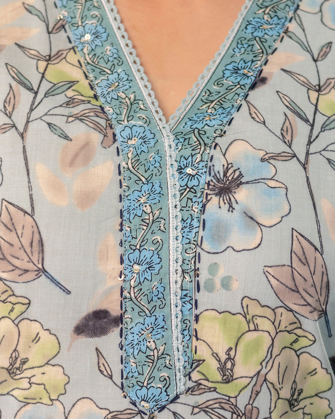 AABHA FLORAL STRAIGHT KURTA