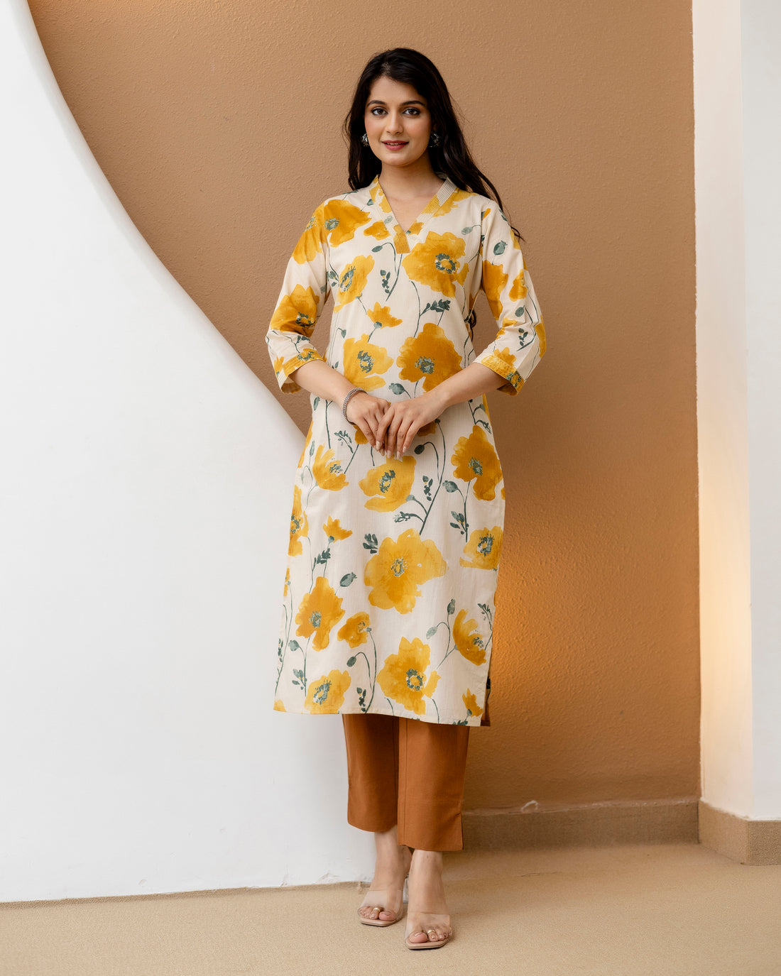 SUNEHRI CHARM STRAIGHT KURTA