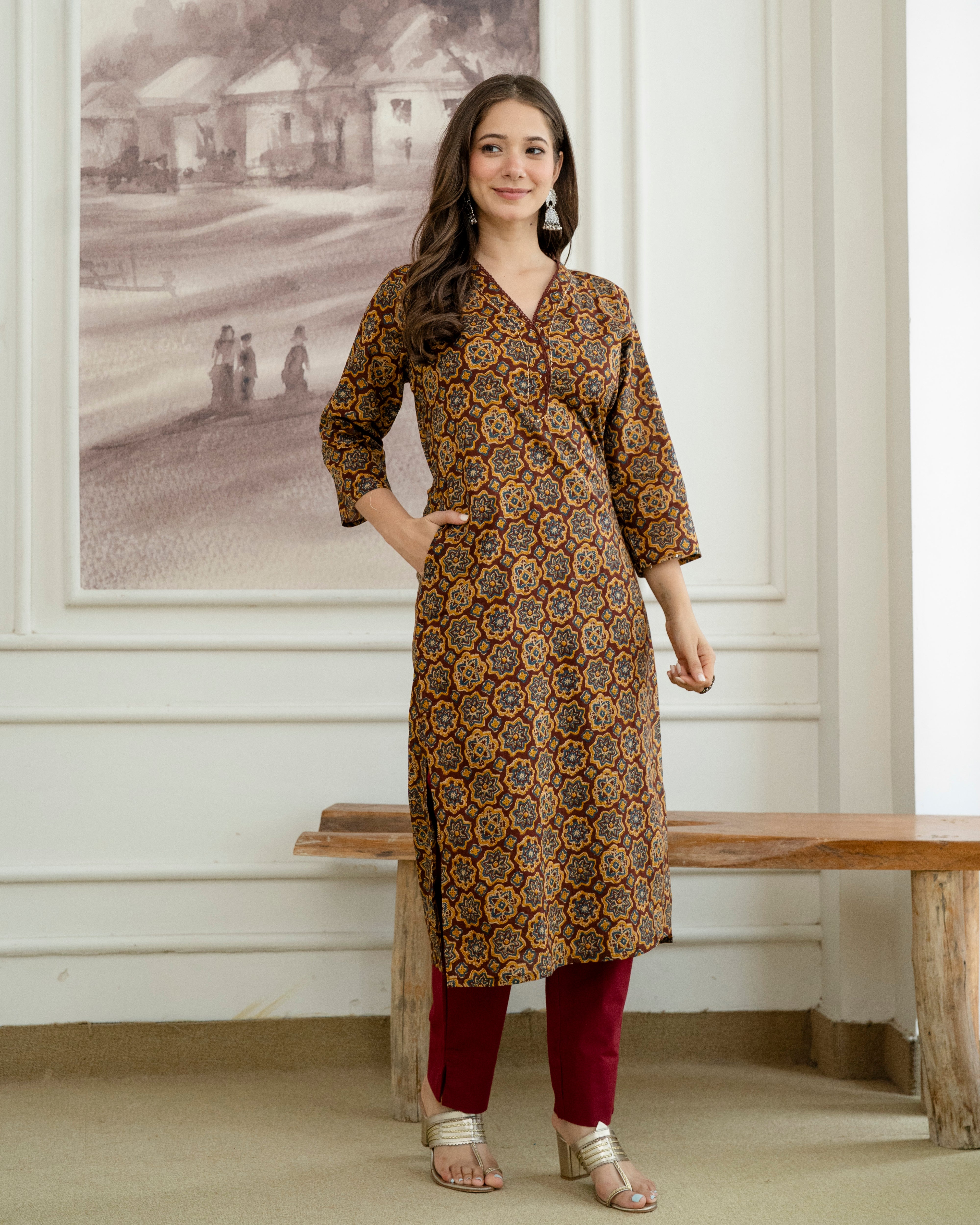 Mrinalini Pure Cotton Straight Kurta