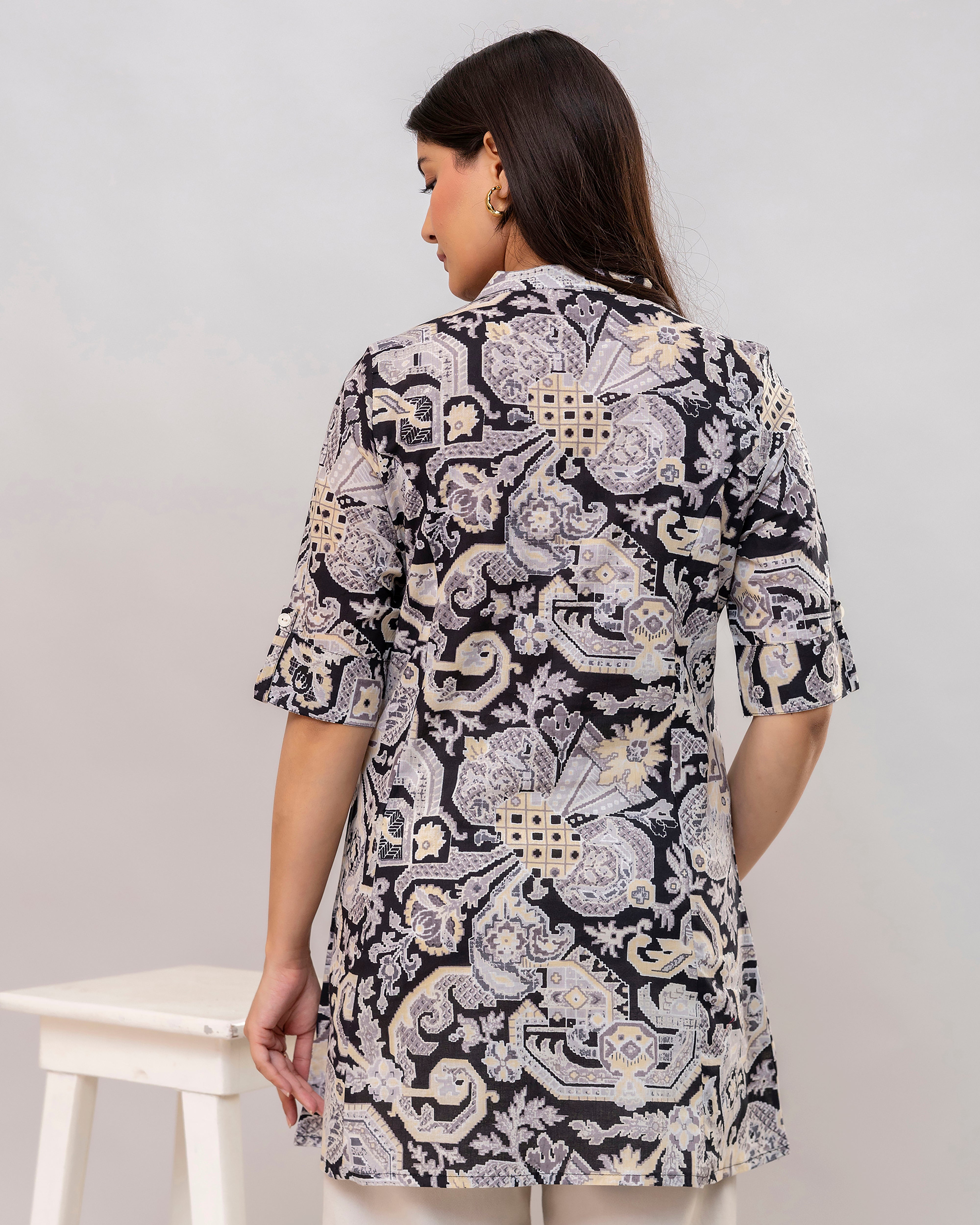 The 'Samara' Geometric Short Top