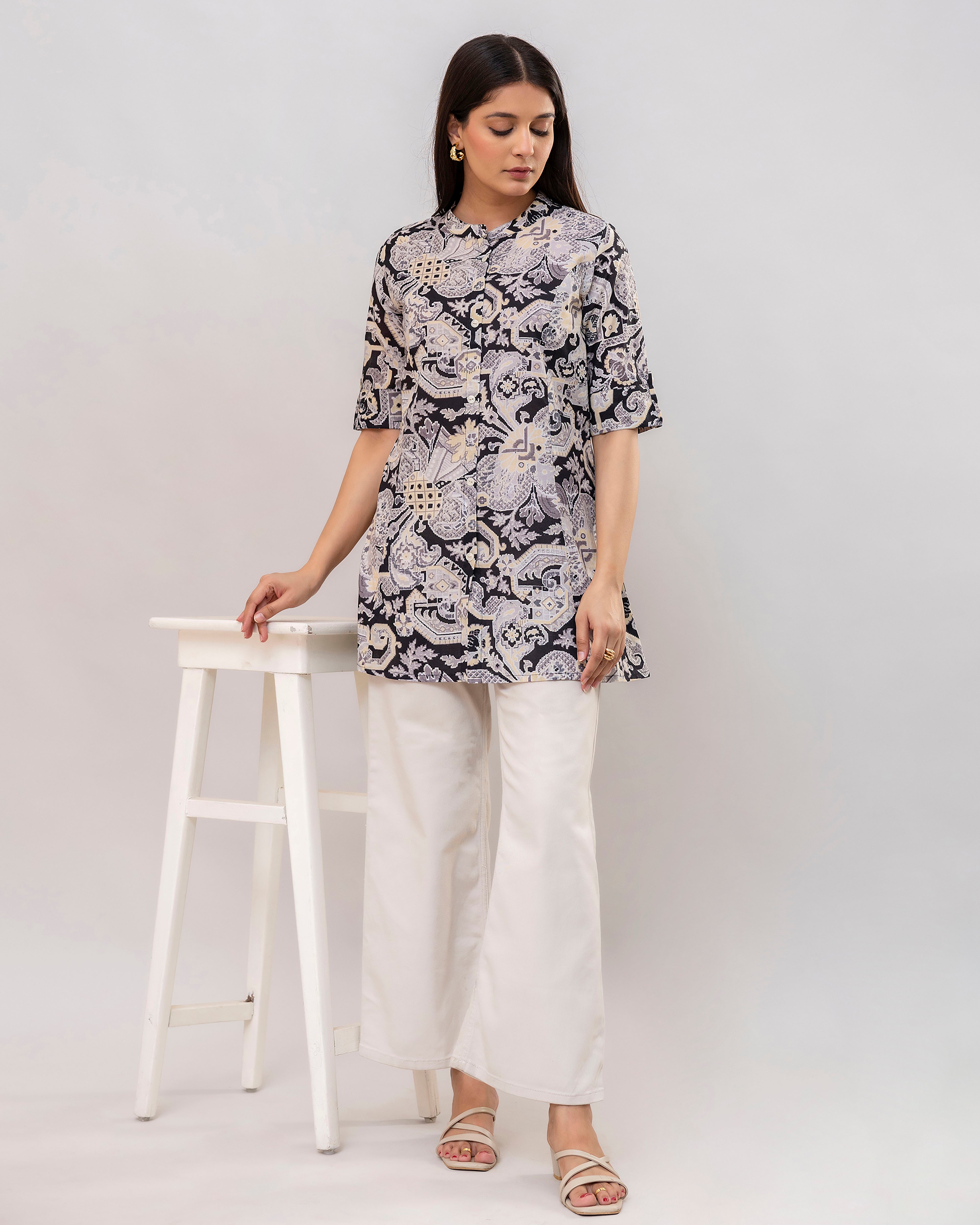 The 'Samara' Geometric Short Top