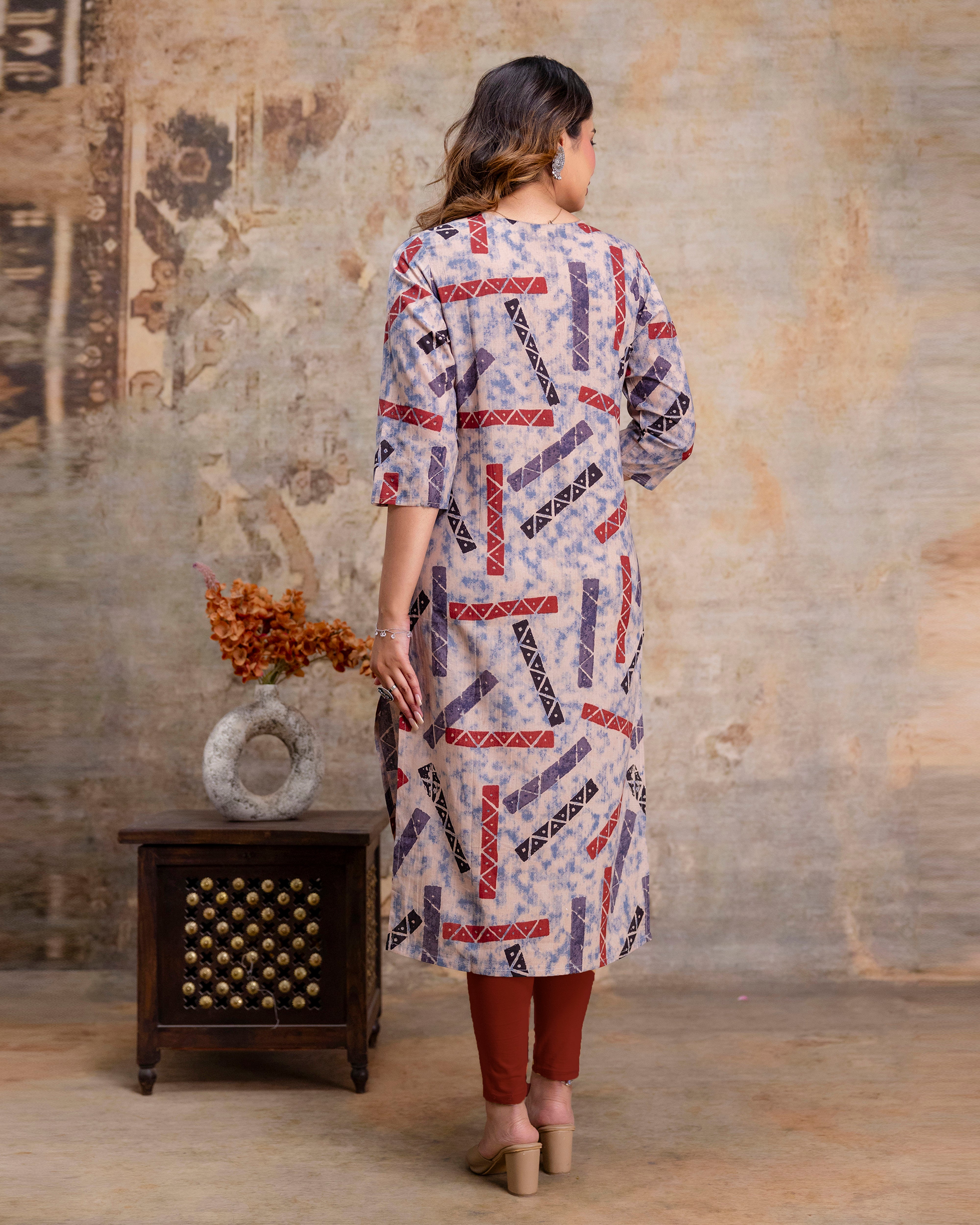 The 'Rhea' Geometric Abstract Straight Kurta