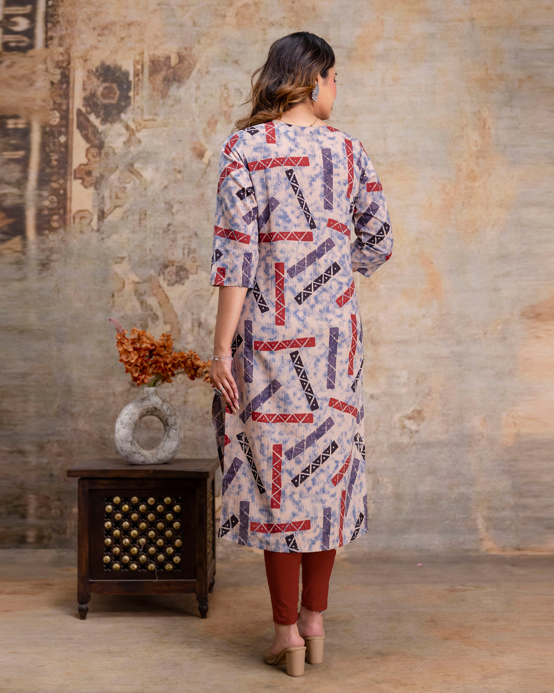 The 'Rhea' Geometric Abstract Straight Kurta