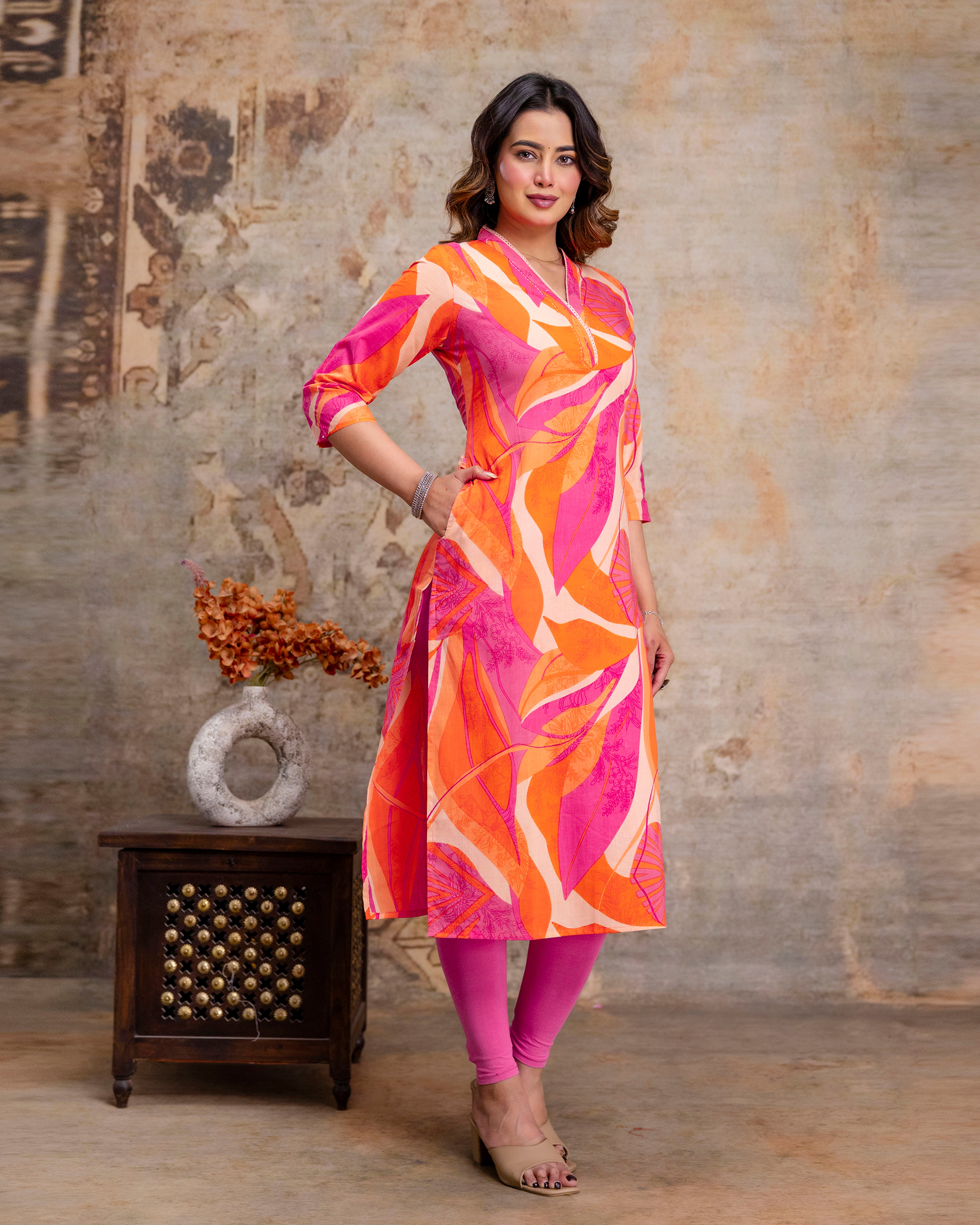 The 'Zaira' Tropical Sunset Straight Kurta