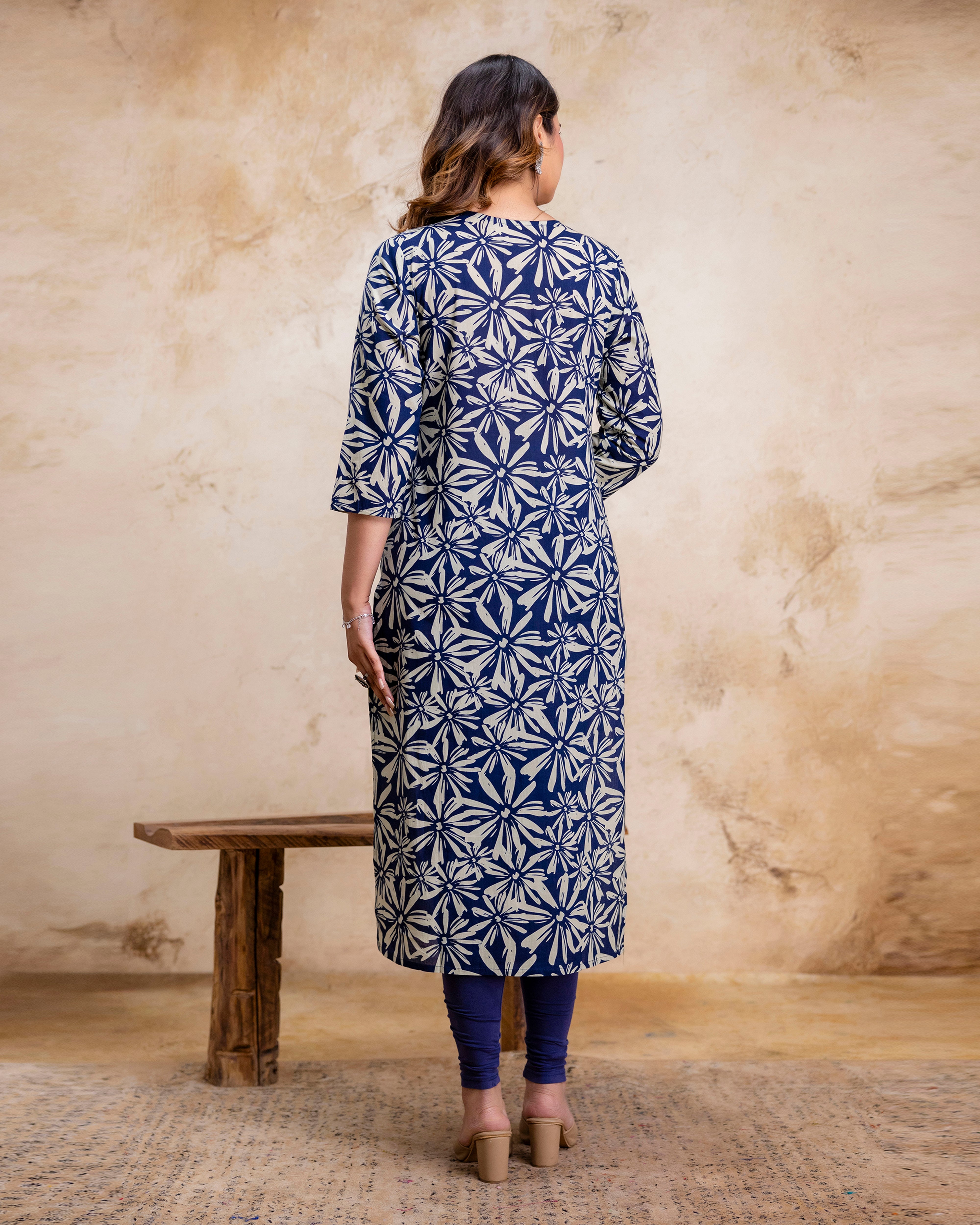 The 'Nila' Navy Bloom Straight Kurta