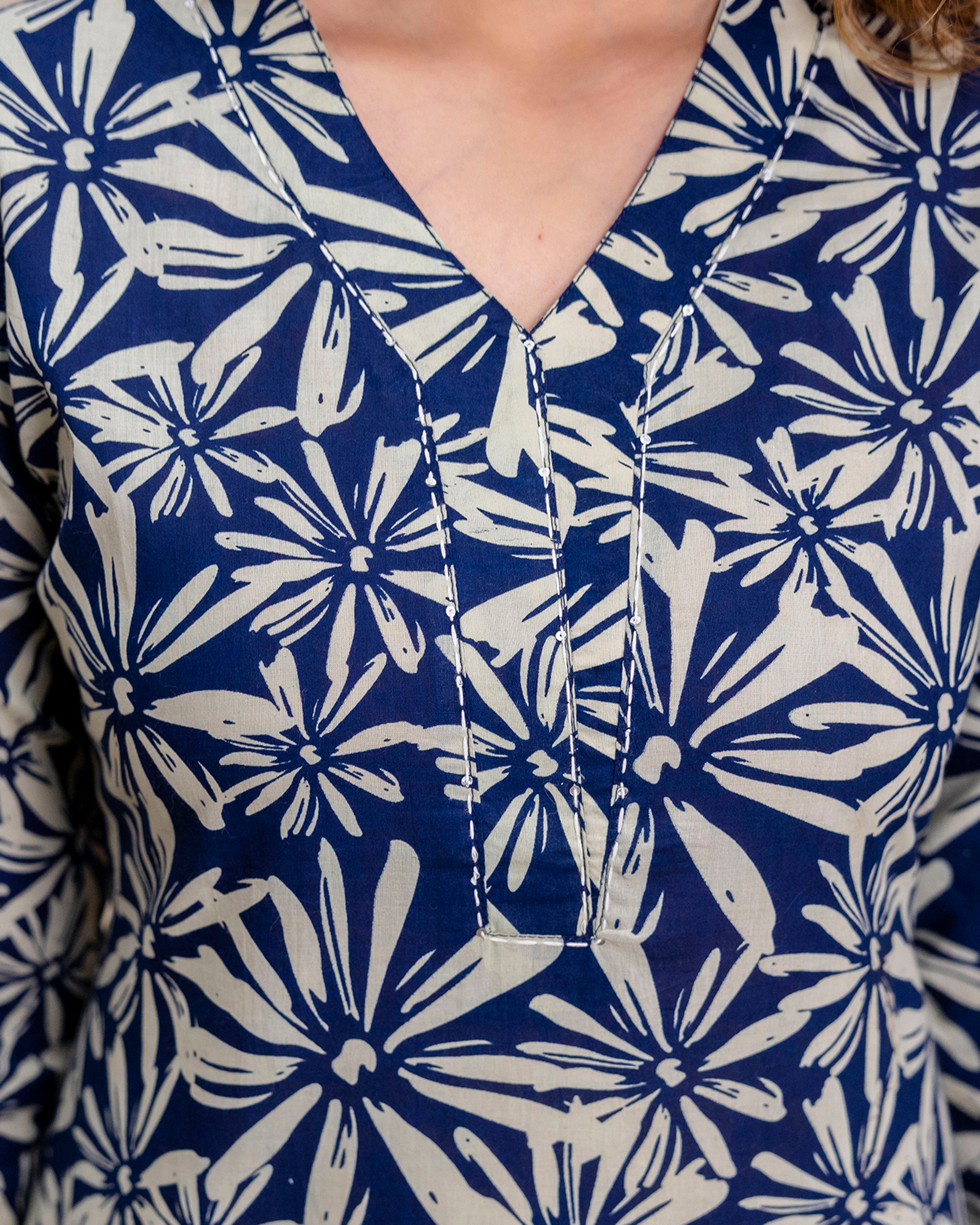 The 'Nila' Navy Bloom Straight Kurta