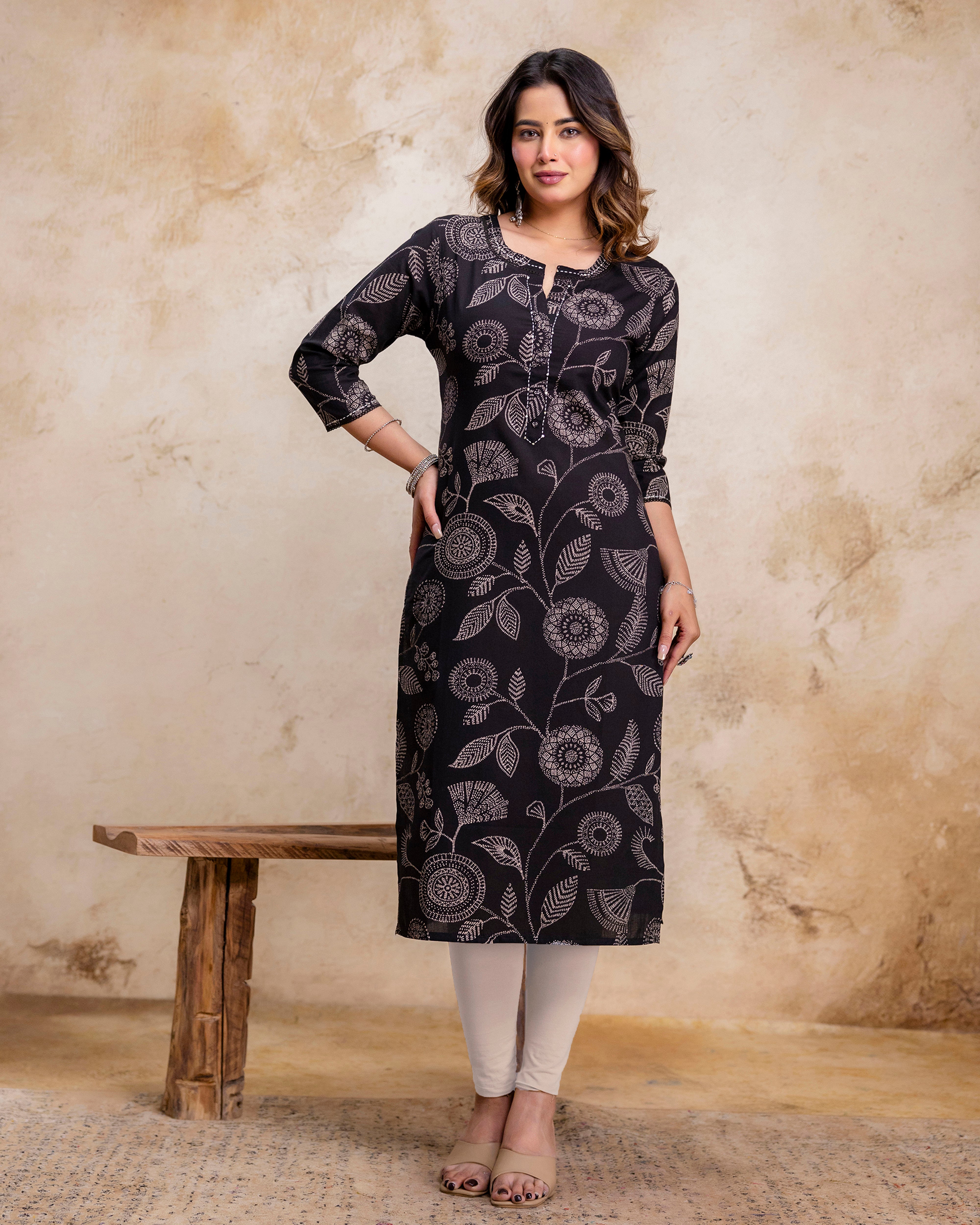 The 'Kaya' Midnight Sunflower Straight Kurta
