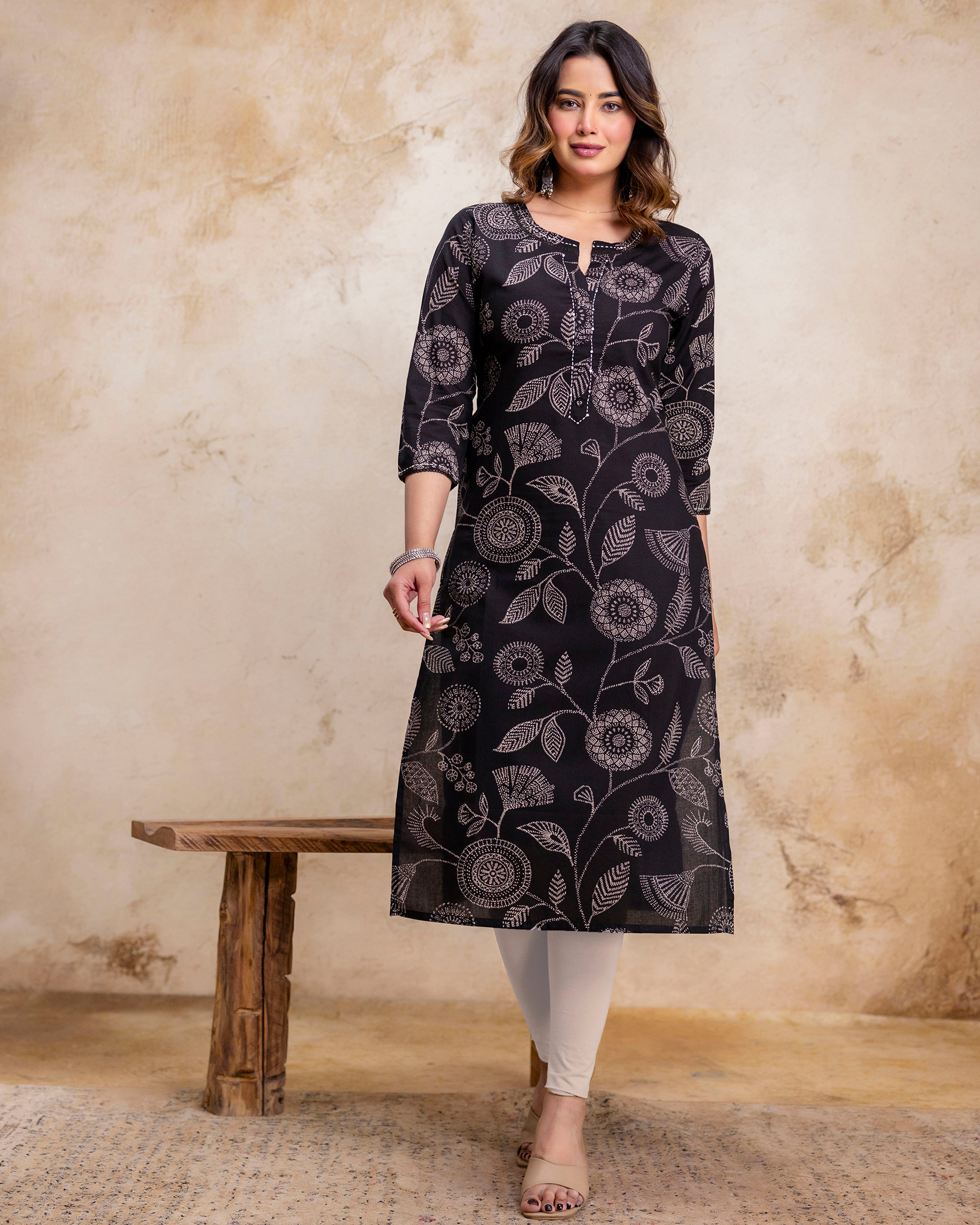 The 'Kaya' Midnight Sunflower Straight Kurta