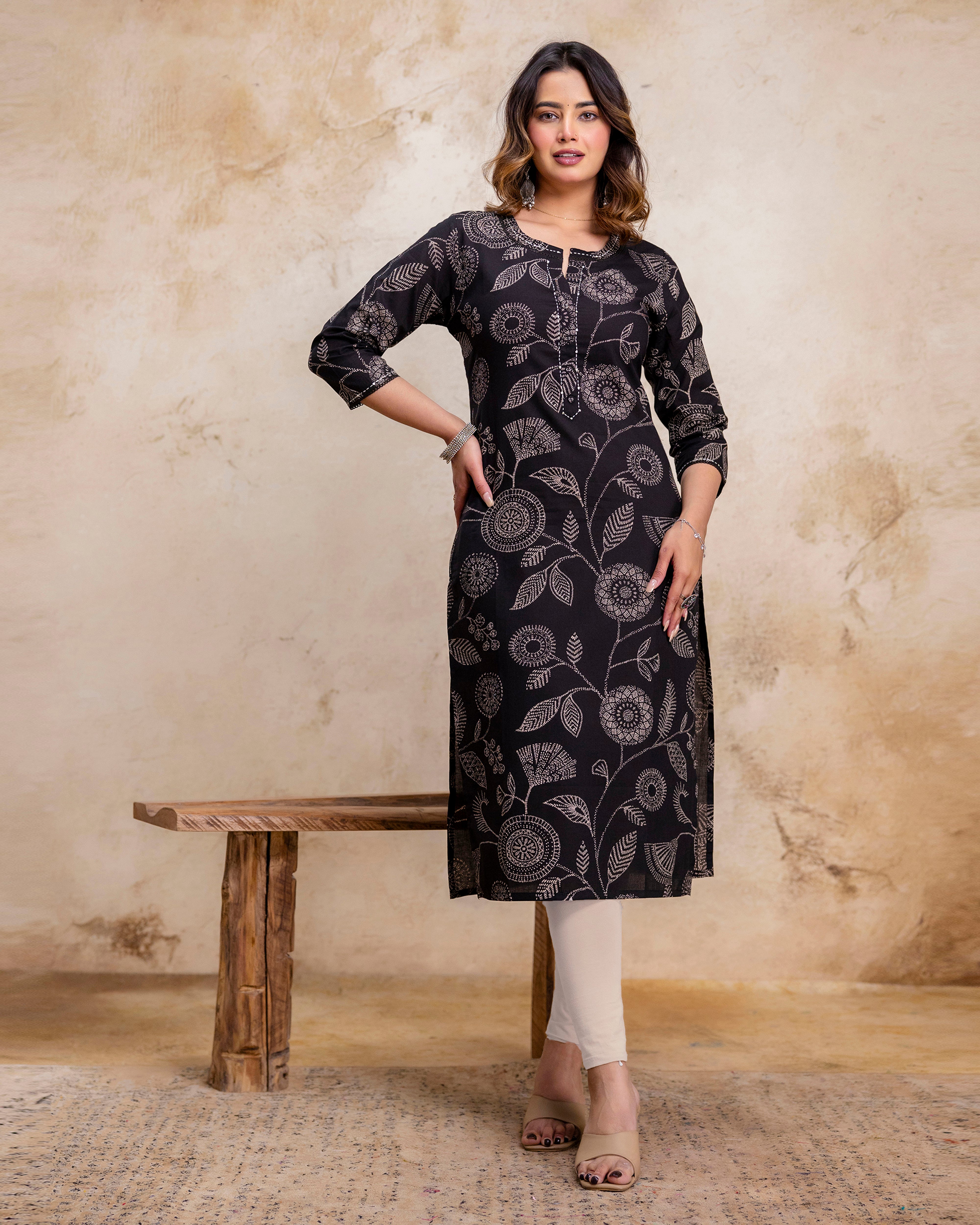 The 'Kaya' Midnight Sunflower Straight Kurta