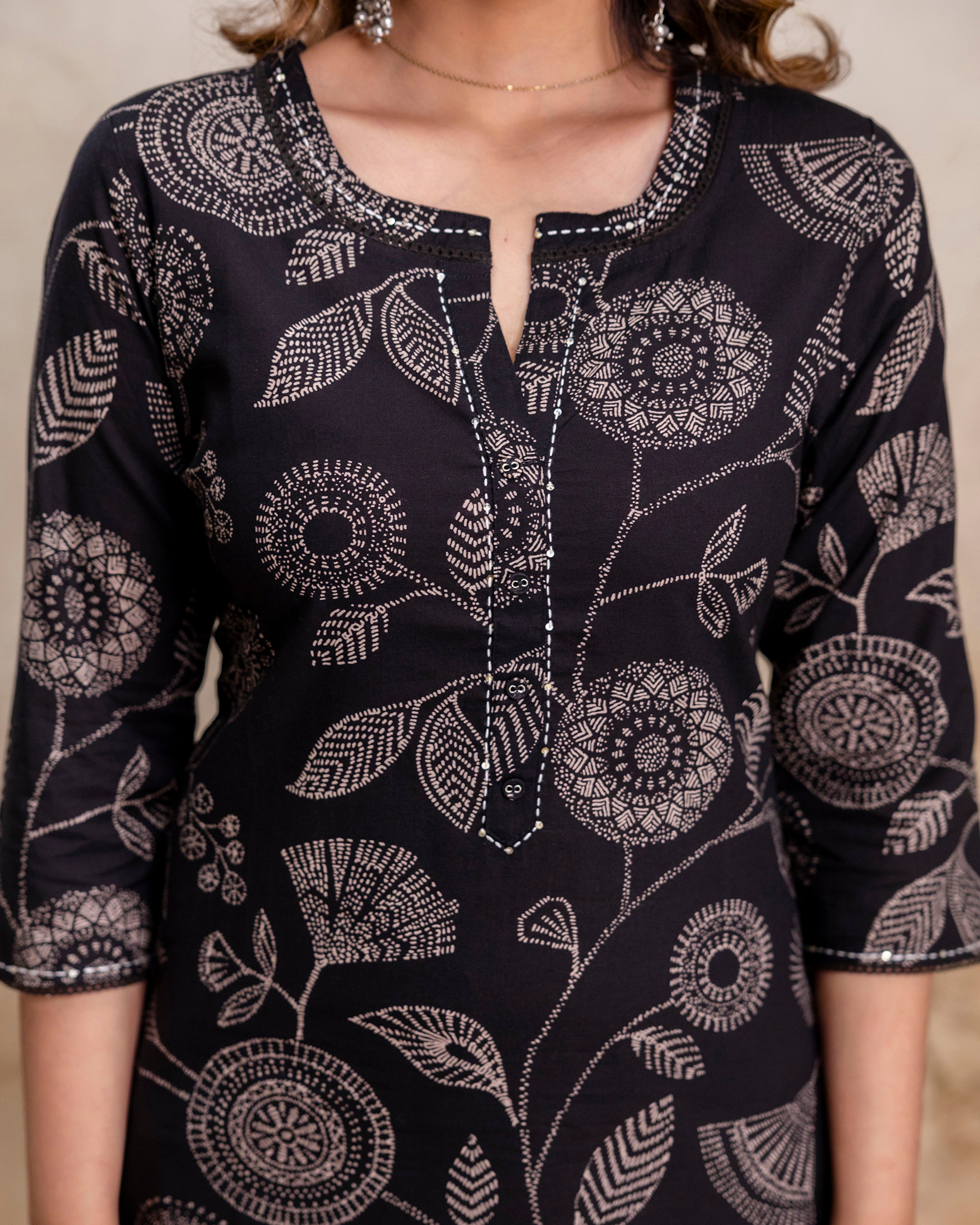 The 'Kaya' Midnight Sunflower Straight Kurta