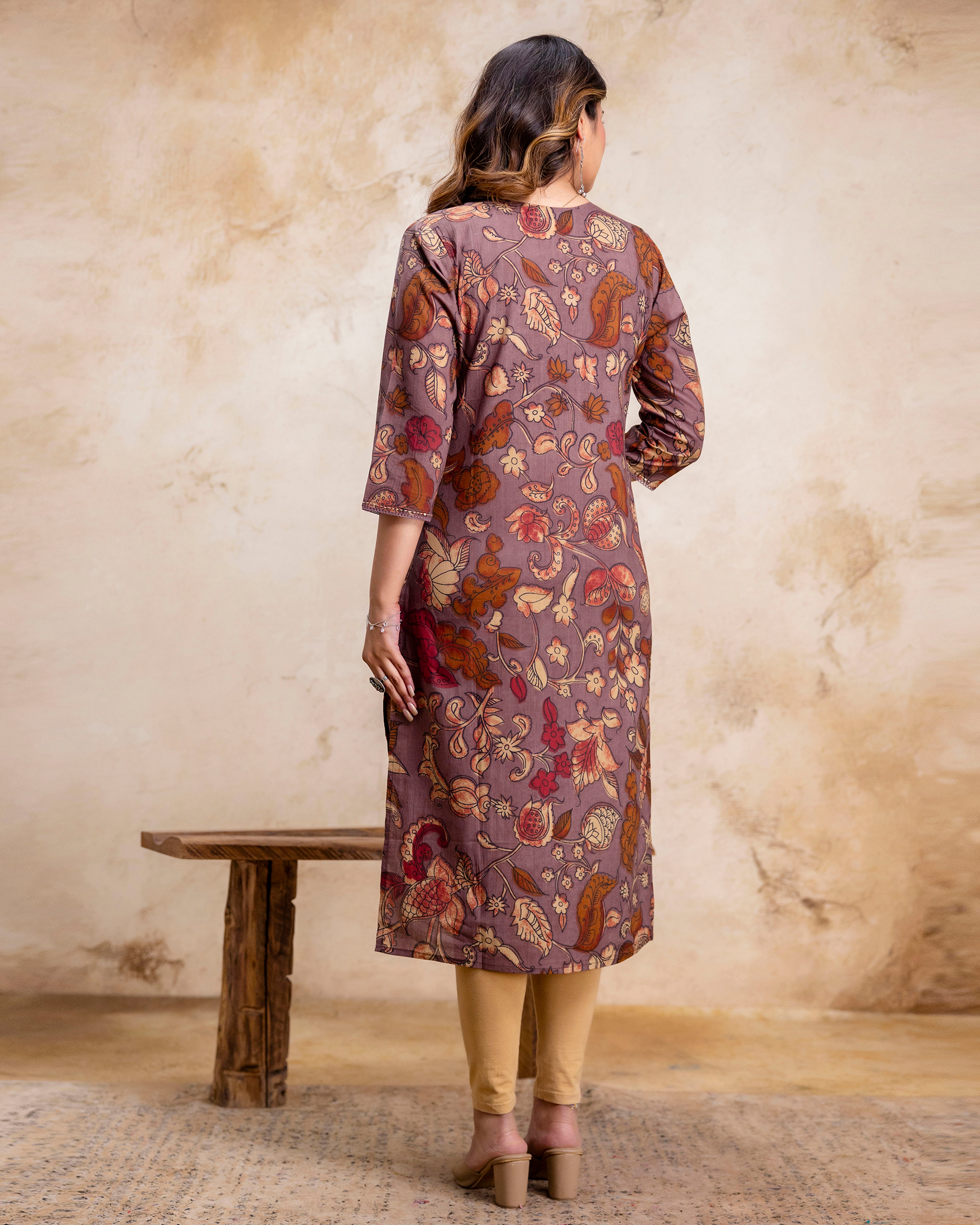 The 'Inaya' Earthy Floral Straight Kurta