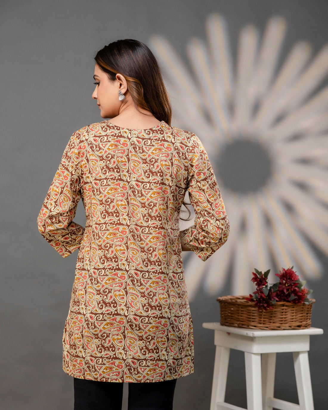The 'Kavya' Earthy Paisley Short Top