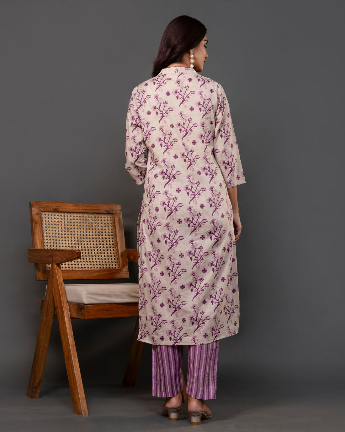 The 'Anavi' Floral Stripe Kurta Sets