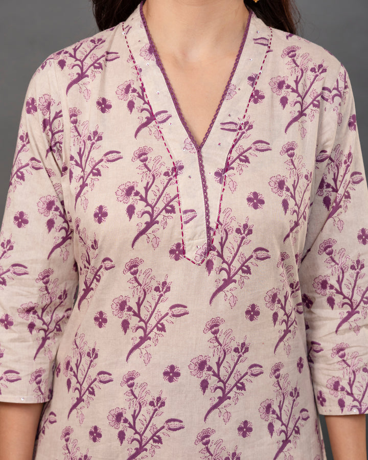 The 'Anavi' Floral Stripe Kurta Sets