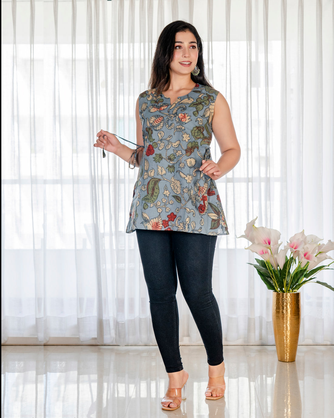Chitrakshi Pure Cotton Kalamkari Sleeveless Short Top