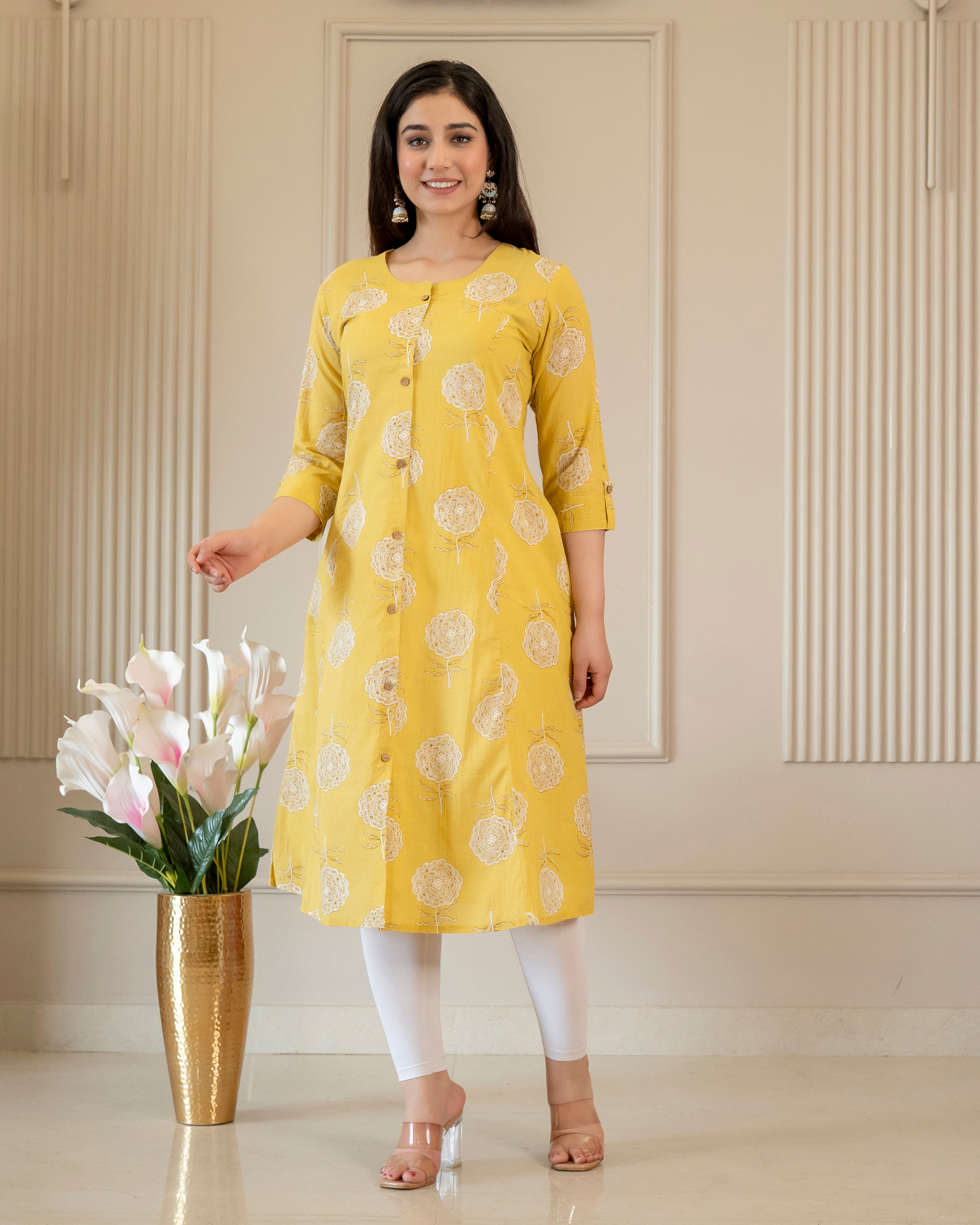 Svarna Pure Cotton A-Line Kurti
