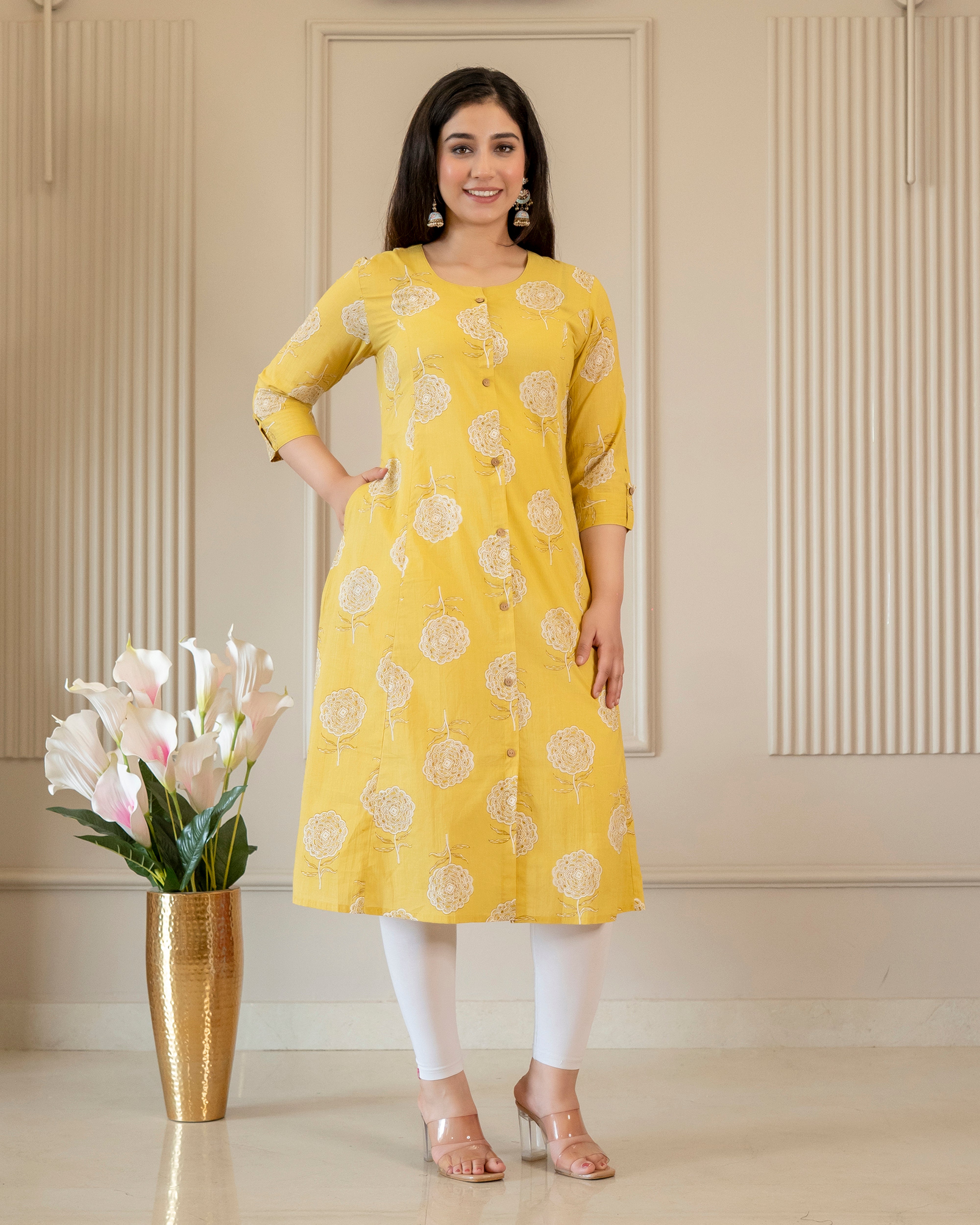 Svarna Pure Cotton A-Line Kurti