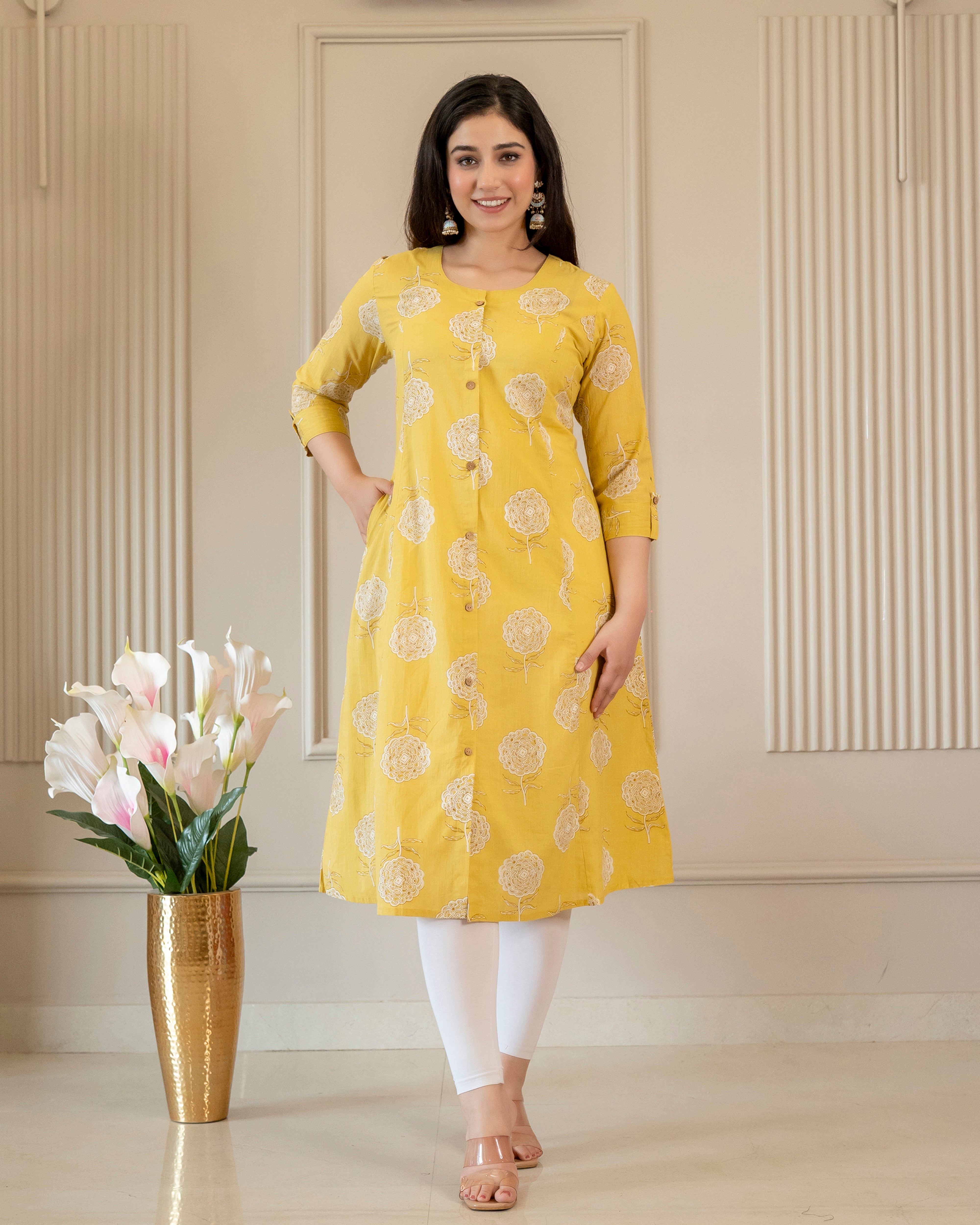 Svarna Pure Cotton A-Line Kurti