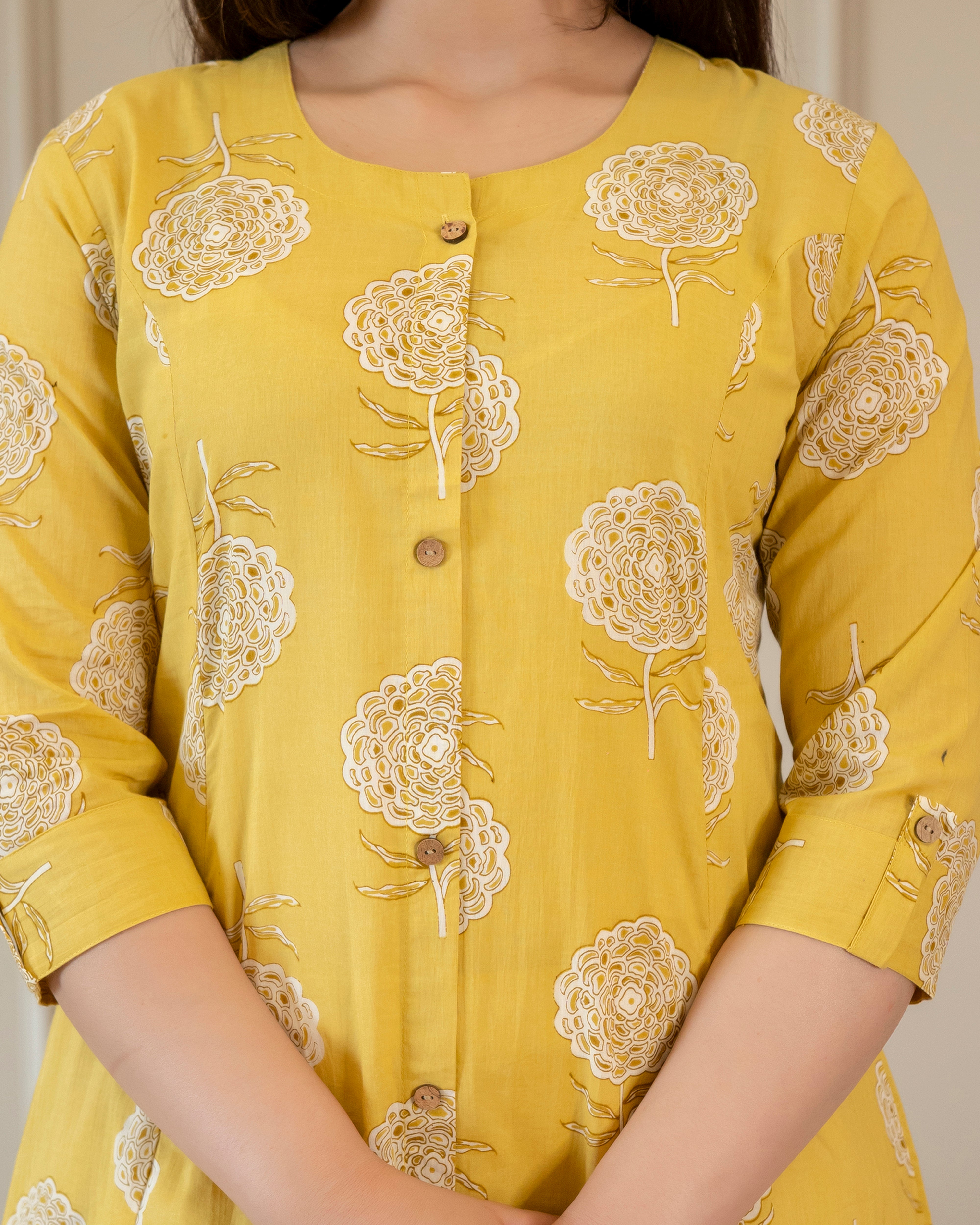 Svarna Pure Cotton A-Line Kurti
